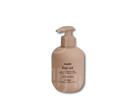 BY FAMA WONDHER First Aid maska odżywcza do włosów ​​zniszczonych 300 ml