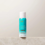 MOROCCANOIL Dry Shampoo Dark Tones suchy szampon do włosów ciemnych 65 ml - 3